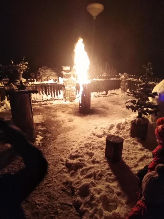 Smucarska Koca Bed & Breakfast Kotlje Dış mekan fotoğraf