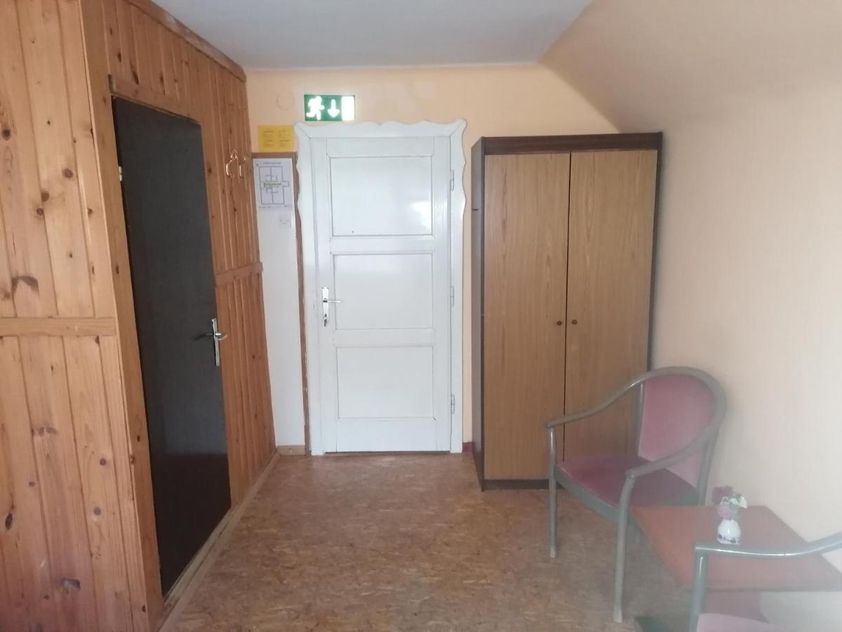 Smucarska Koca Bed & Breakfast Kotlje Dış mekan fotoğraf